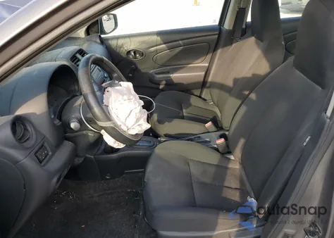 2016 Nissan Versa S z USA, uszkodzony, nr VIN 3N1CN7AP9GL918459